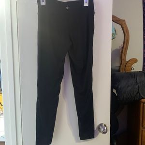 Plain black leggings